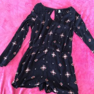 💎 Kohl’s Mudd-Brand Romper 💎